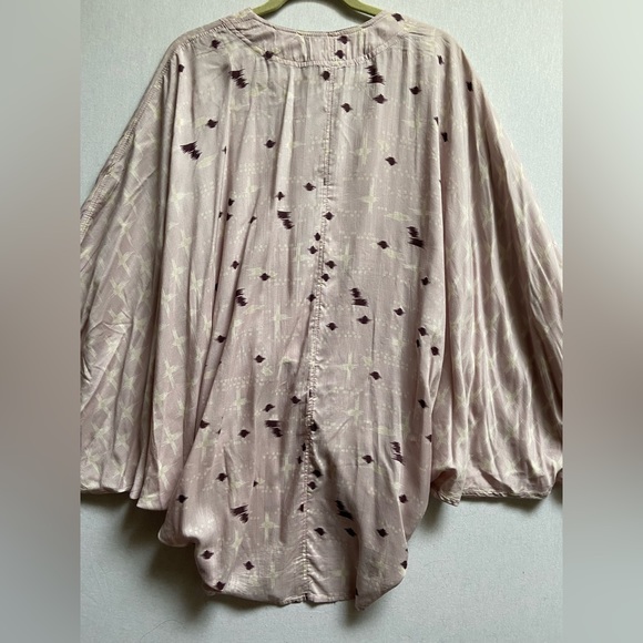 Saachi Anthropologie Kimono lightweight - Picture 6 of 9